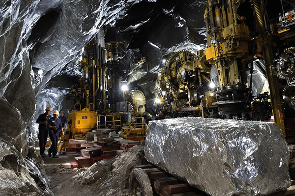 Pertambangan Emas dan Perak arul